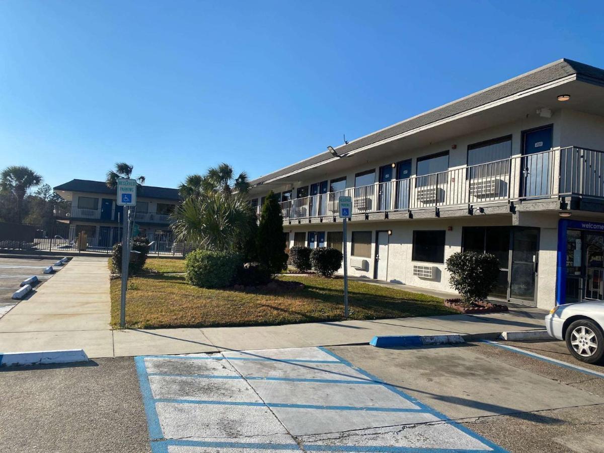 6 Gulfport, Ms Airport Hotel