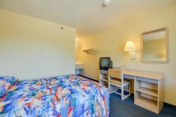 Hotel 6 Gulfport, Ms Airport 2*